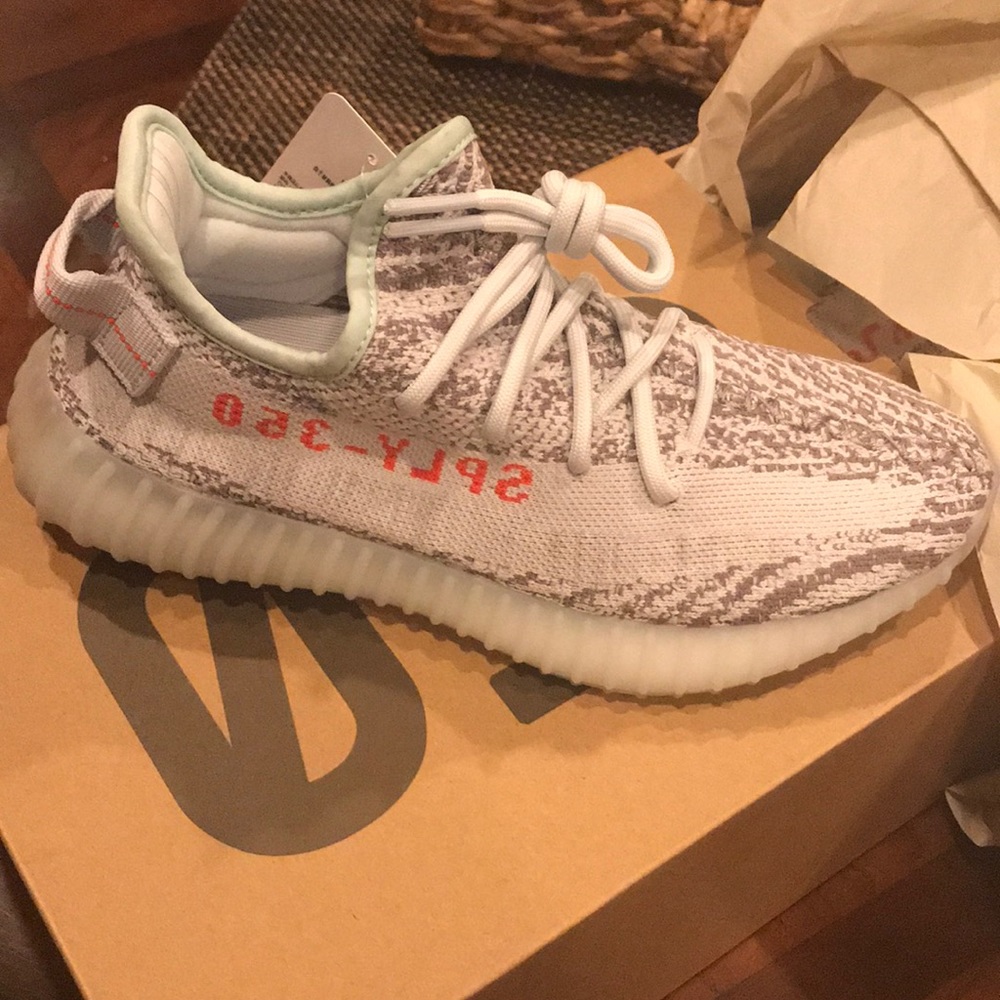 YEEZY V2 BLUE TINT